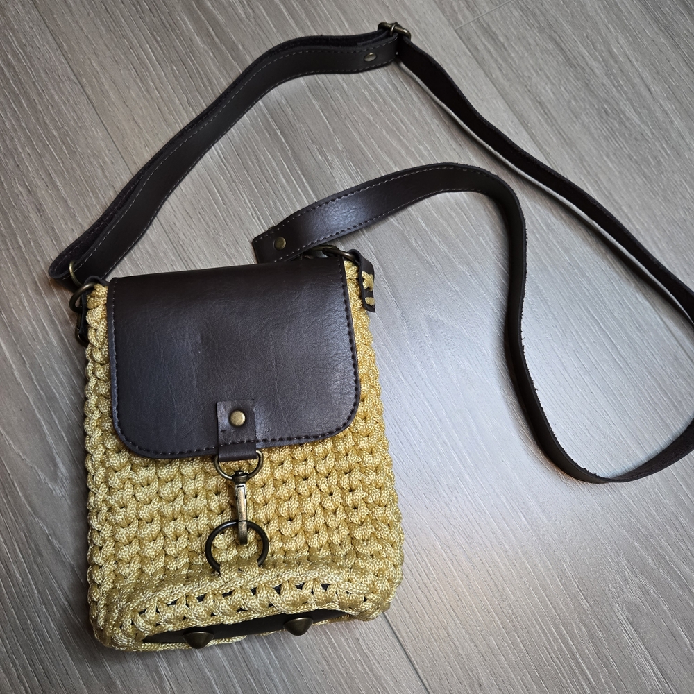 Croshet Style Crossbody Bag Brown